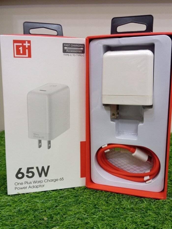 65 w one plus original charger - Image 1